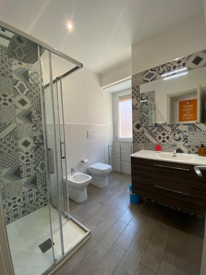 Gianluca Apartments 7 菲纳莱利古雷 外观 照片